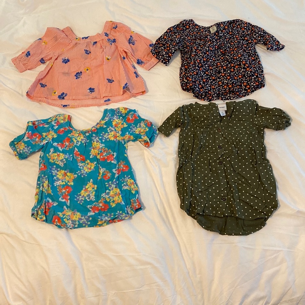 Set of 4 girls 2T 3/4 sleeved shirts